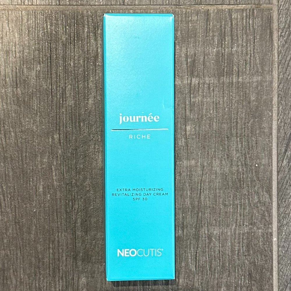 Neocutis Extra Moisturizing Revitalizing Day Cream SPF 30